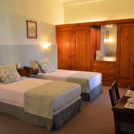 Quinta Da Penha De Franca 4* פונשל