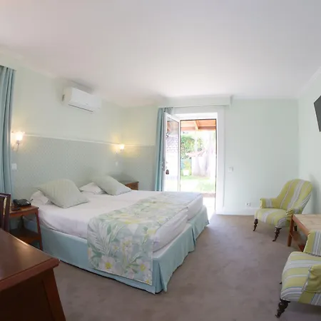 Quinta Da Penha De Franca 4* פונשל