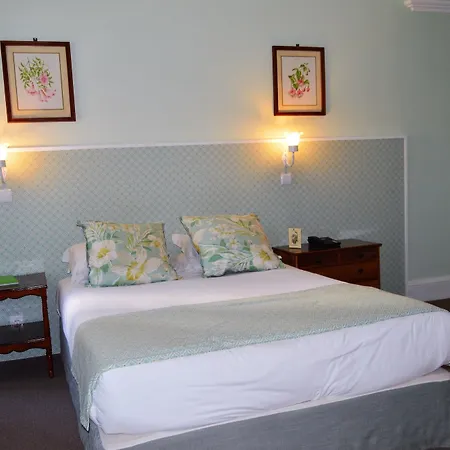 Quinta Da Penha De Franca 4* פונשל